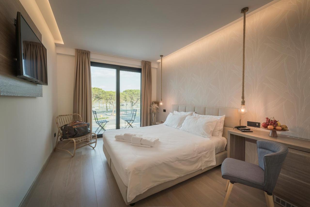 Hotel Vinci Sirmione Esterno foto